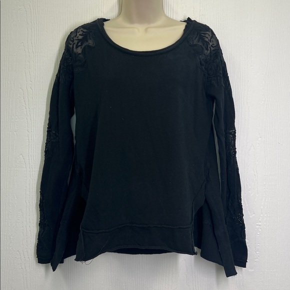 Free People - Outer Sunset Black Lace Detail Long Sleeve Cutout Back Blouse SZ S - Picture 3 of 12
